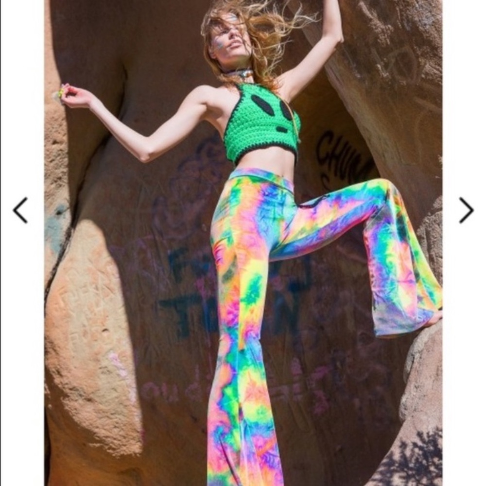 Dollskill velvet tie dye bell bottoms M